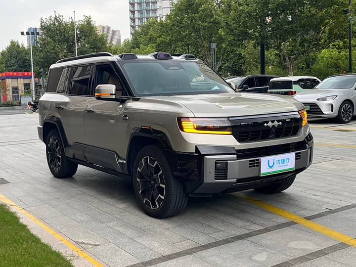 BYD FangChengBao Leopard 8, 2024 — фото 3 из 9