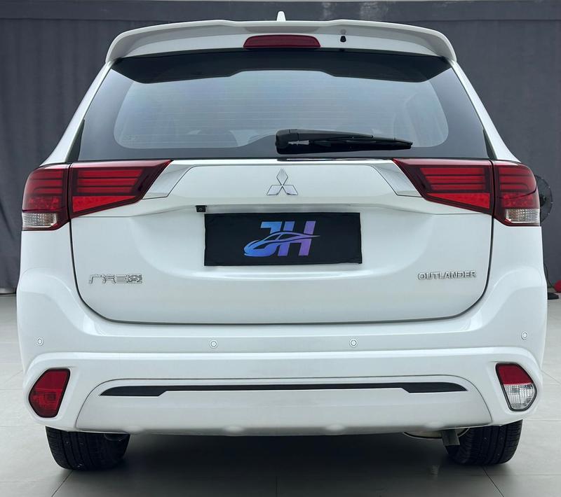 Mitsubishi Outlander, 2022 — фото 5 из 12