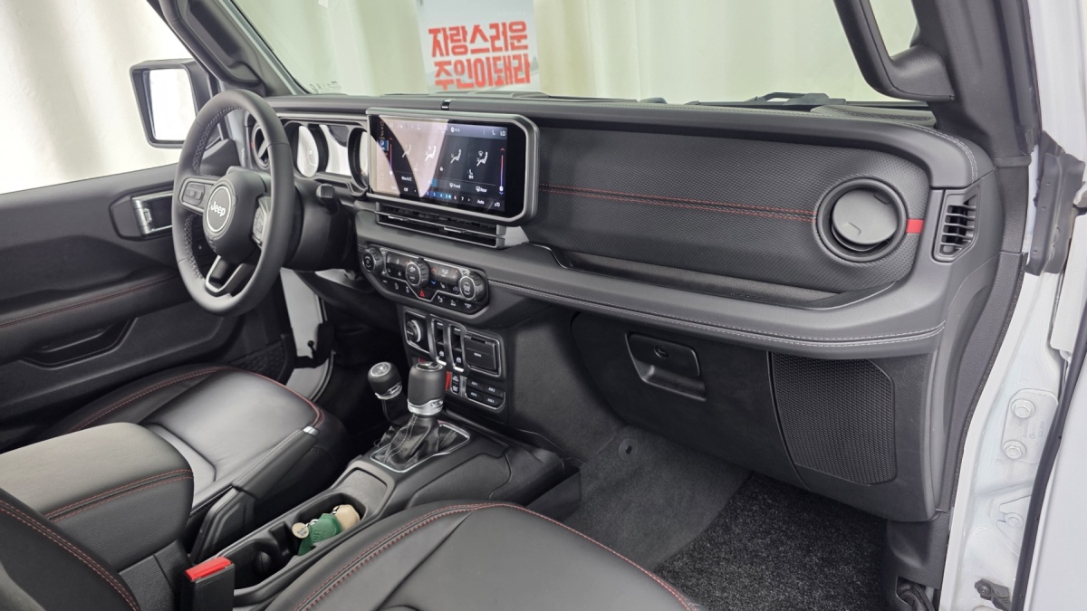 Jeep Wrangler, 2025 — фото 6 из 12