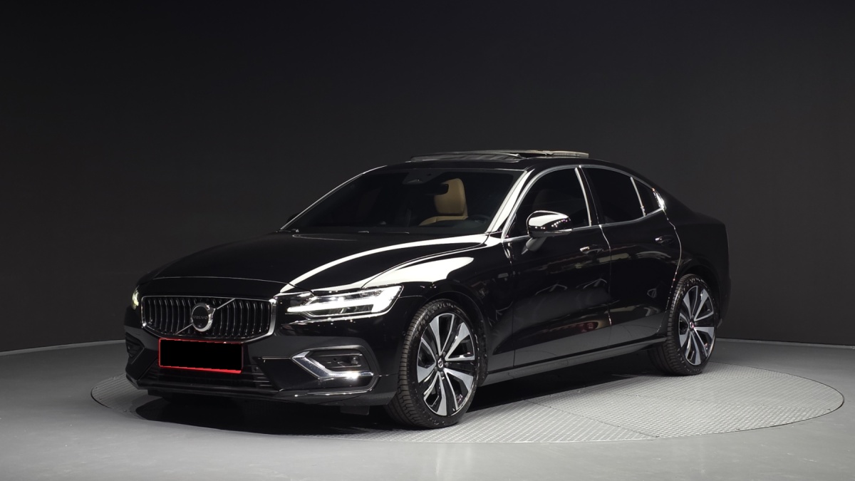 Volvo S60, 2024 — купить в Санкт-Петербурге под ключ