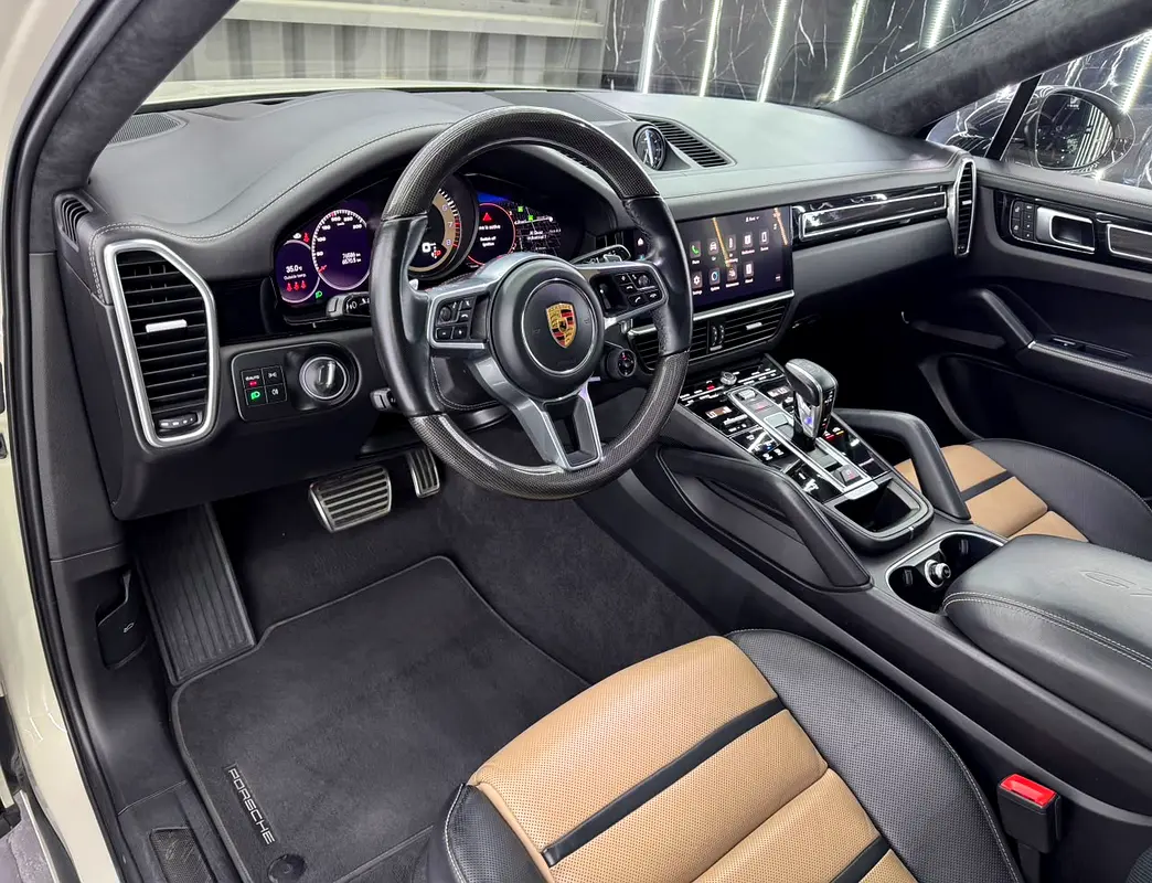 Porsche Cayenne, 2023 — фото 10 из 10