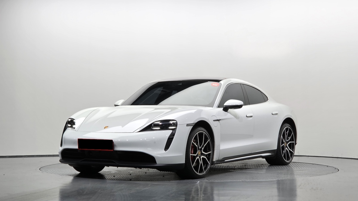 Porsche Taycan, 2023 — купить в Ульяновске под ключ