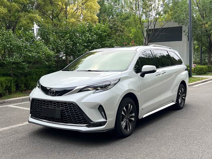 Toyota Granvia, 2025 — купить в Брянске под ключ