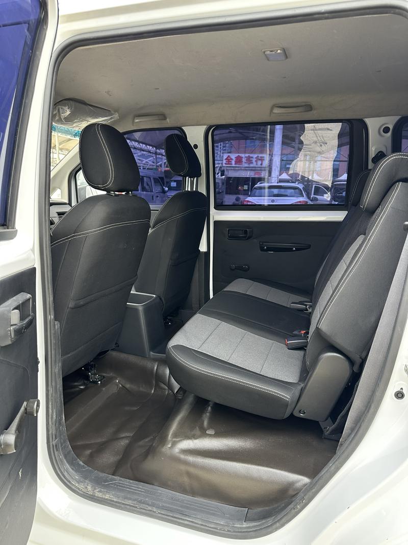 Wuling Hongguang Plus, 2023 — фото 9 из 11