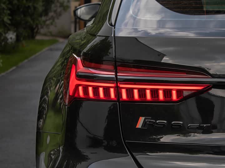 Audi RS 6, 2025 — фото 7 из 9