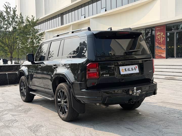 Toyota Prado, 2025 — фото 7 из 9