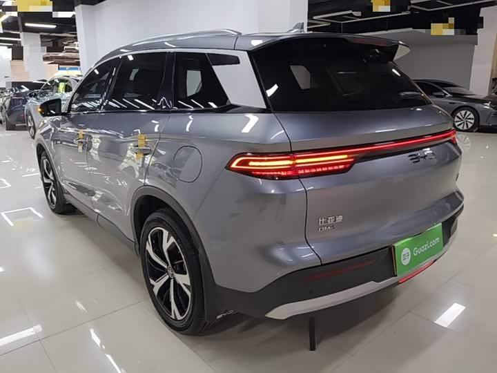 BYD Song Pro Hybrid, 2024 — фото 5 из 9