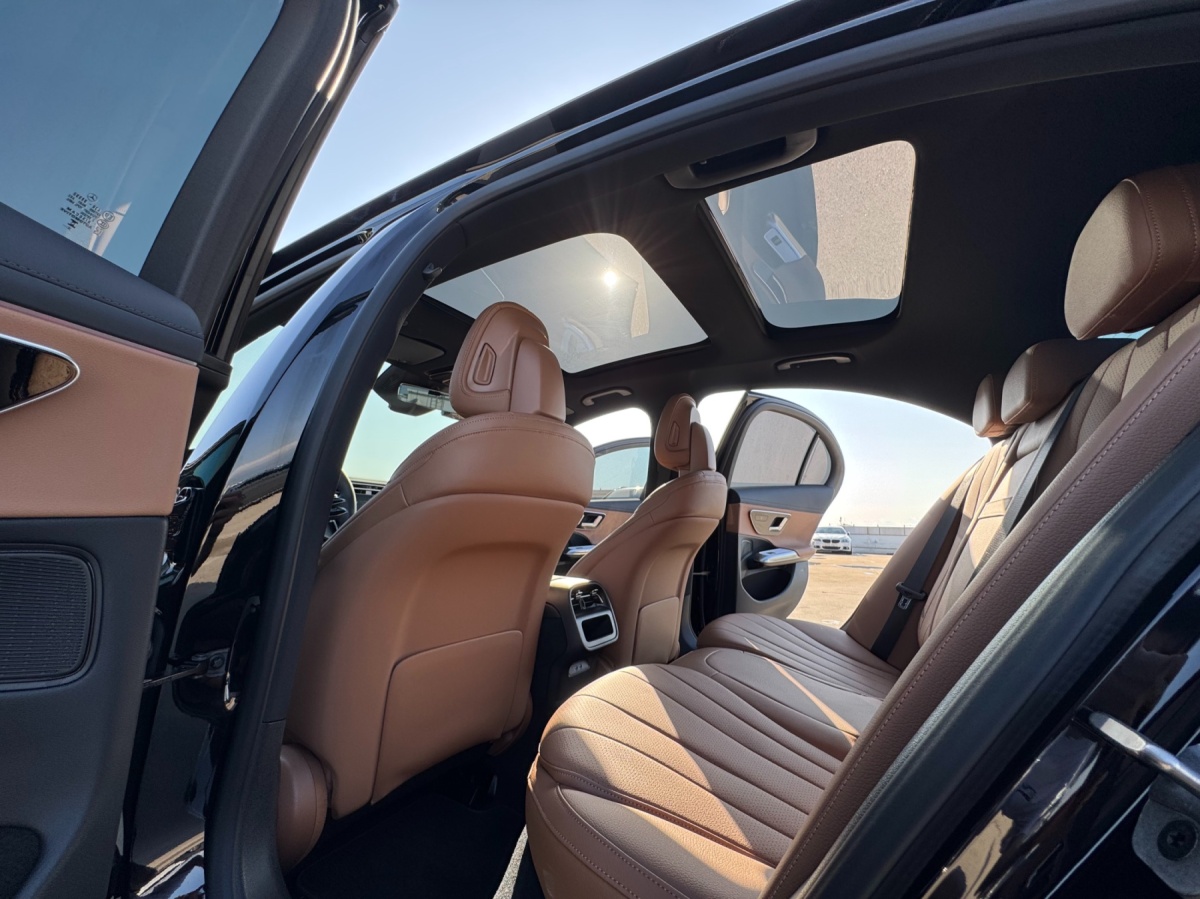 Mercedes-Benz E-Class, 2025 — фото 7 из 12