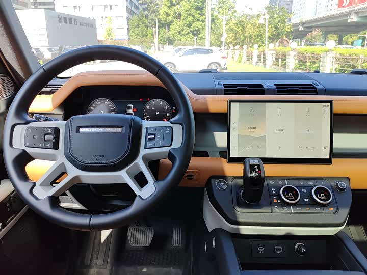 Land Rover Defender, 2024 — фото 9 из 9