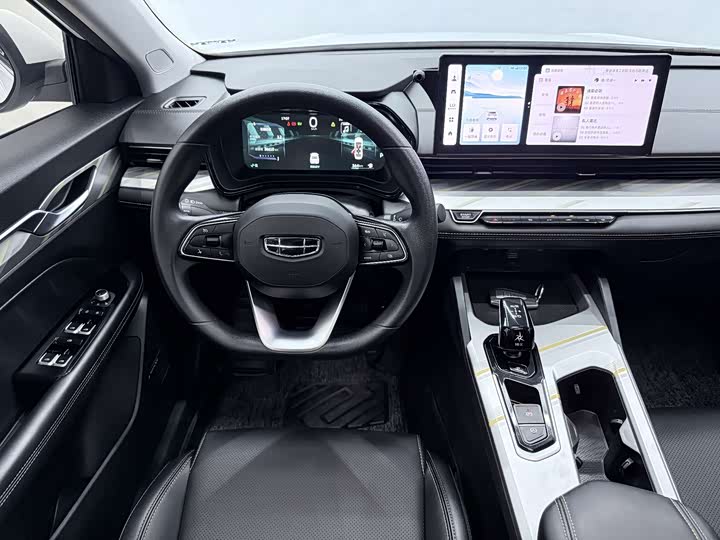 Geely Emgrand L Hi·P Hybrid, 2025 — фото 8 из 9