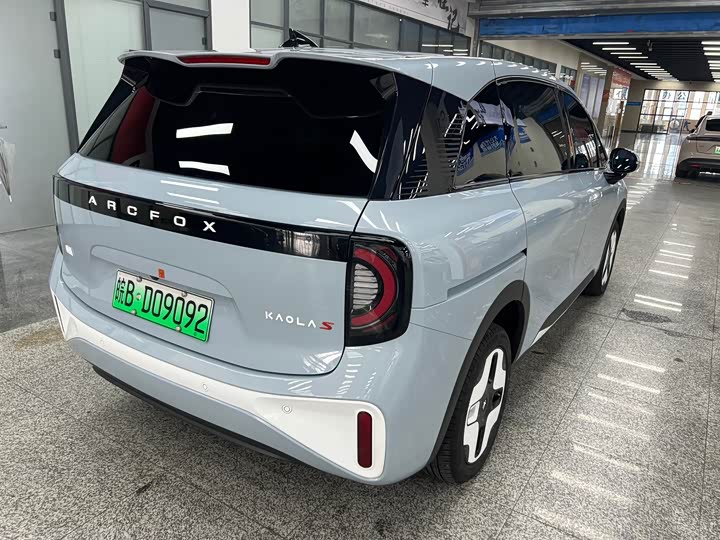 BAIC Arcfox Kaola S, 2024 — фото 4 из 9