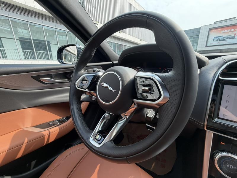 Jaguar XE L, 2024 — фото 8 из 12
