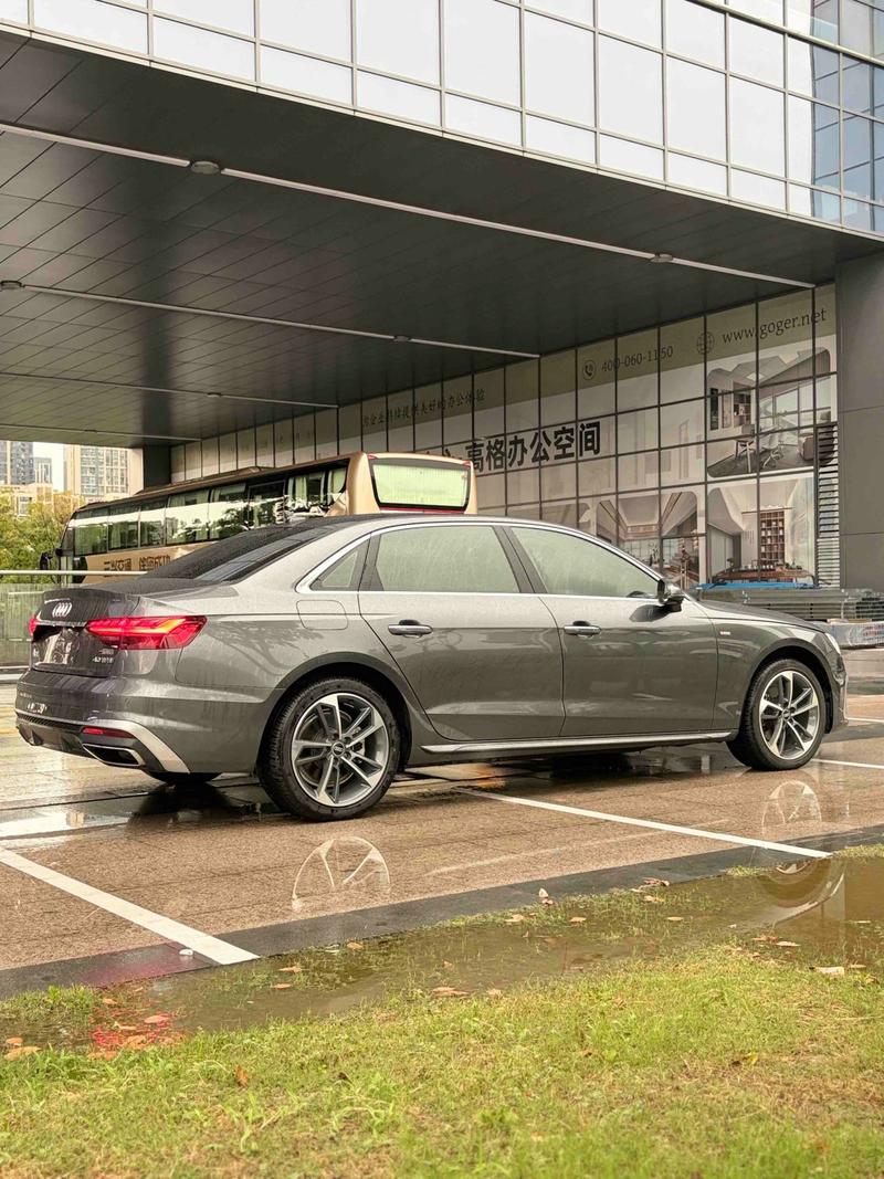 Audi A4L, 2023 — фото 5 из 7