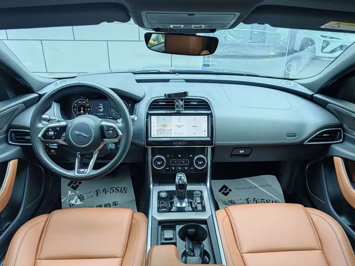 Jaguar XE L, 2022 — фото 6 из 9