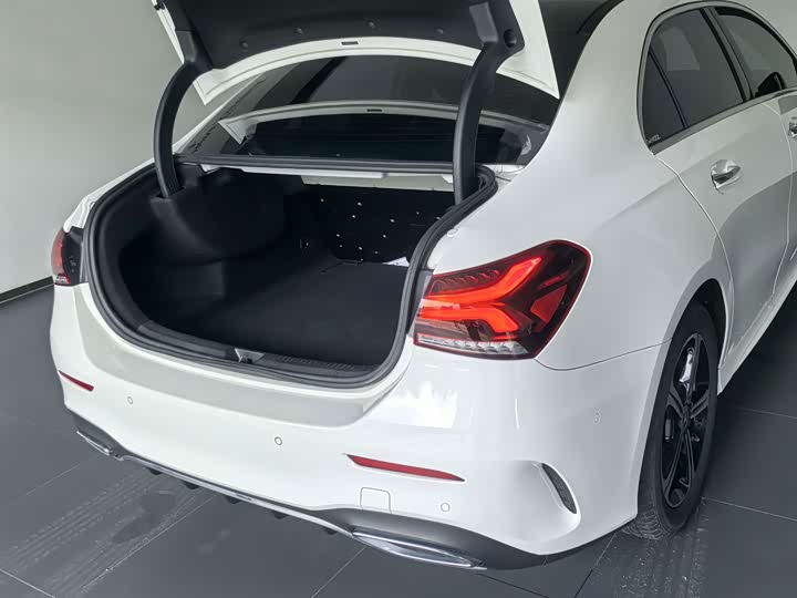 Mercedes-Benz A-Class, 2023 — фото 7 из 9