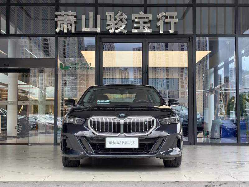 BMW i5, 2025 — фото 2 из 12