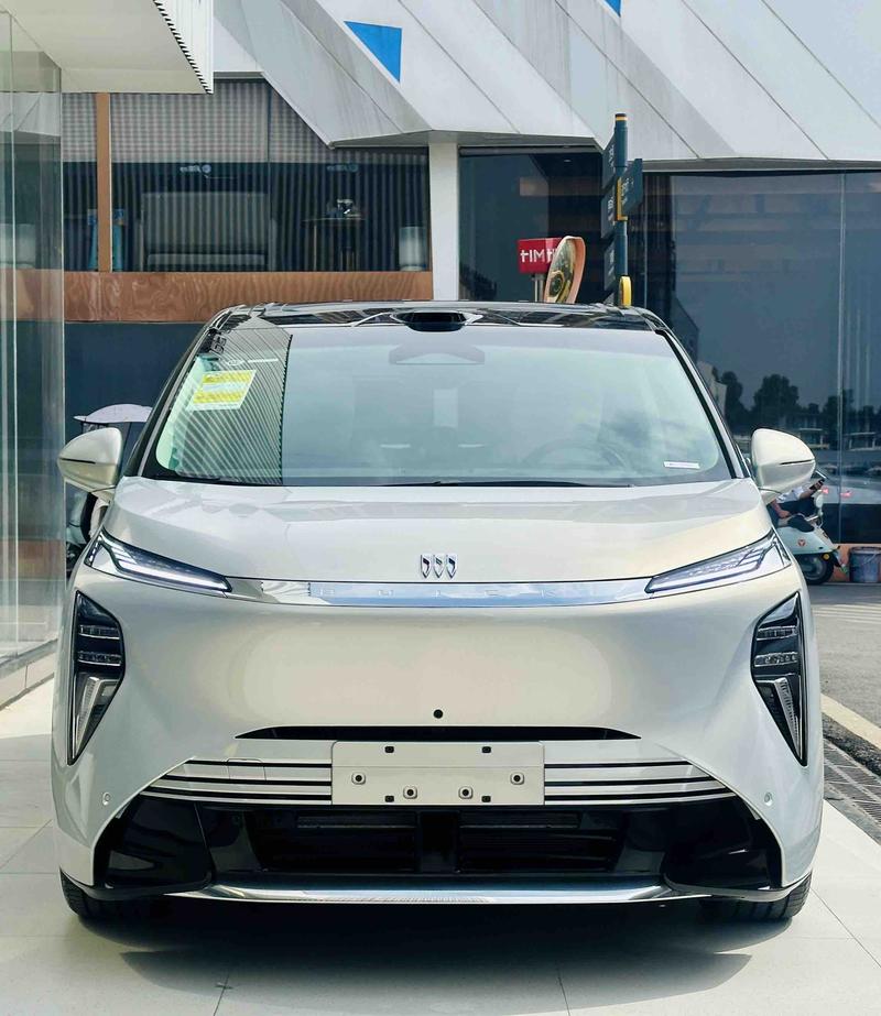 Buick OMPV, 2025 — фото 2 из 11