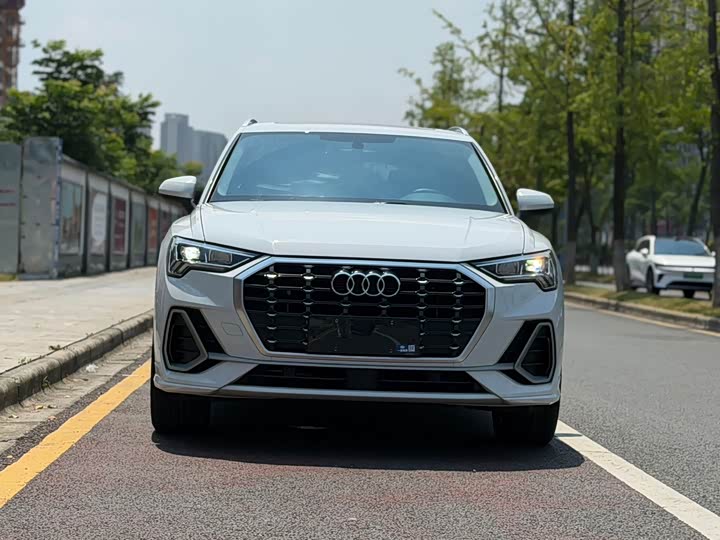 Audi Q3, 2022 — фото 2 из 9