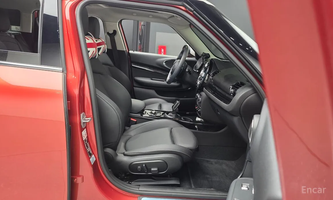 Mini Clubman, 2023 — фото 11 из 12