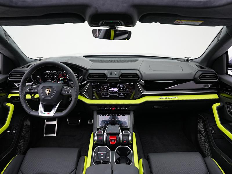 Lamborghini Urus SE, 2025 — фото 6 из 12