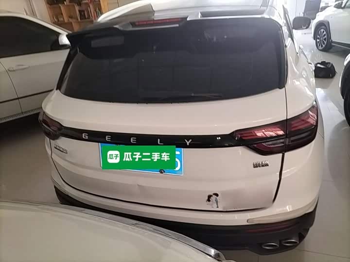 Geely Coolray, 2022 — фото 6 из 9