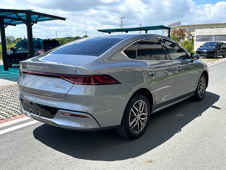 BYD Qin Plus, 2023 — фото 4 из 9