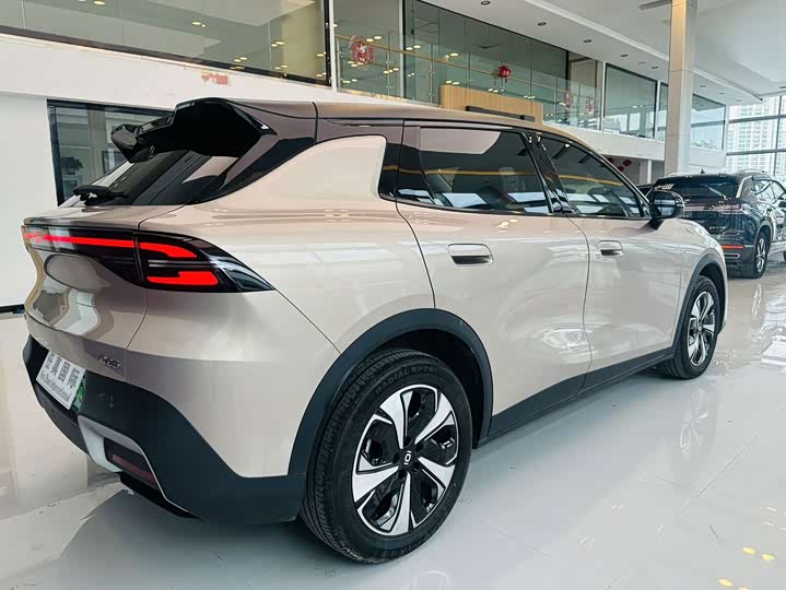 Changan Qiyuan (Nevo) Q05, 2025 — фото 7 из 9