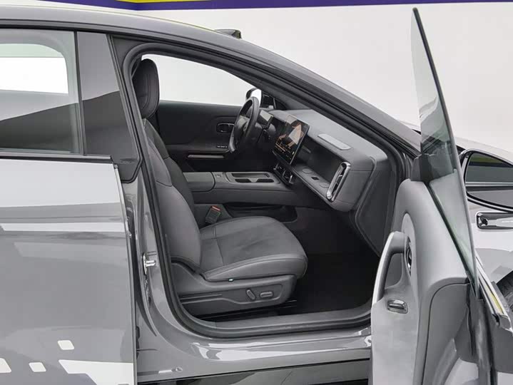 Leapmotor Lafa5, 2025 — фото 8 из 9