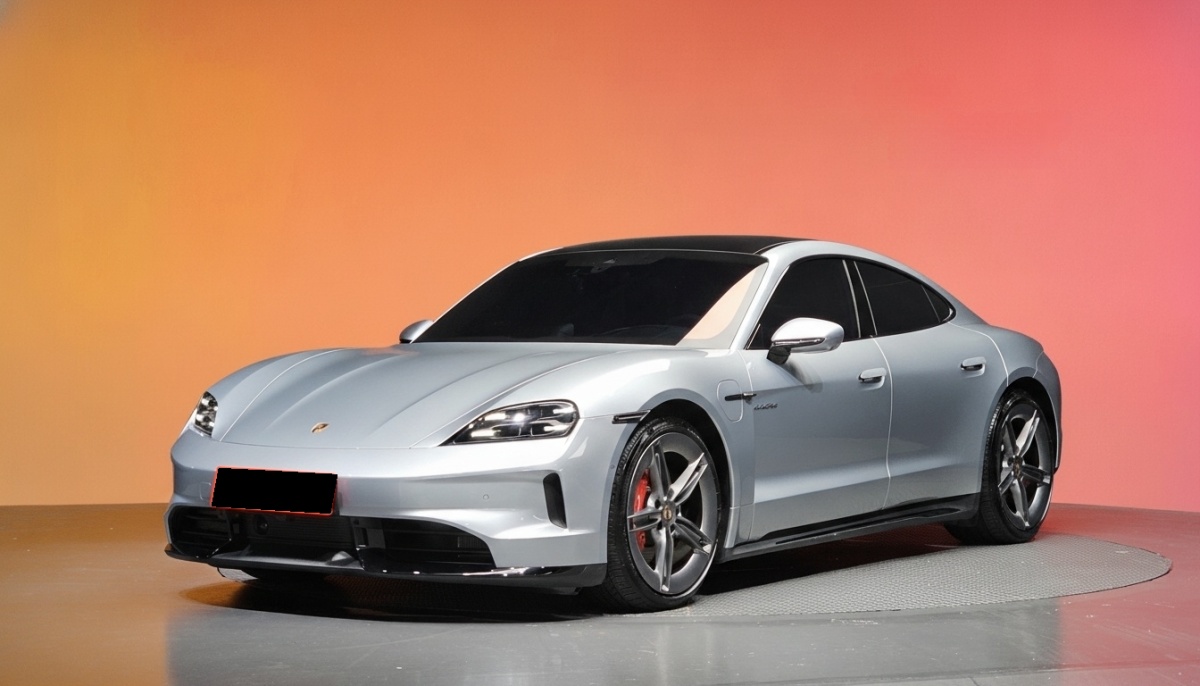 Porsche Taycan, 2025 — купить в Костроме под ключ