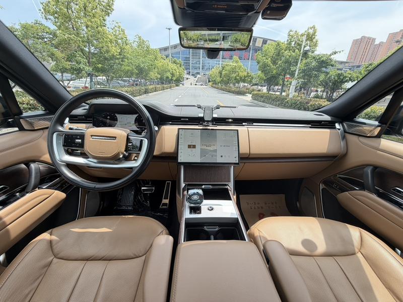 Land Rover Range Rover, 2023 — фото 8 из 12
