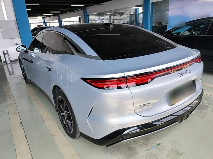 BYD Han L, 2025 — фото 5 из 9