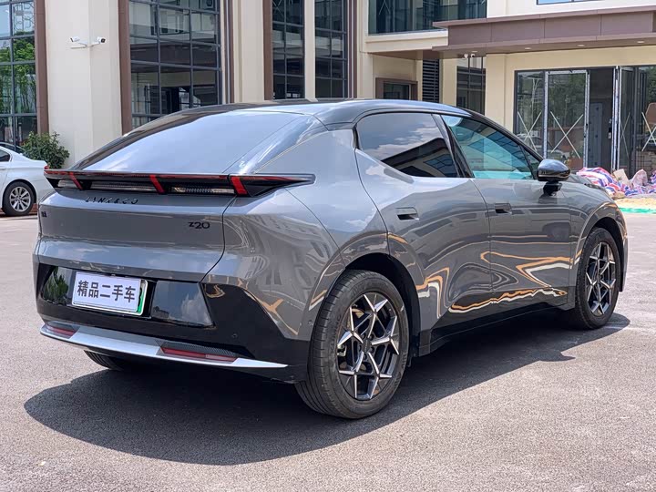 Lynk & Co Z20, 2025 — фото 6 из 9