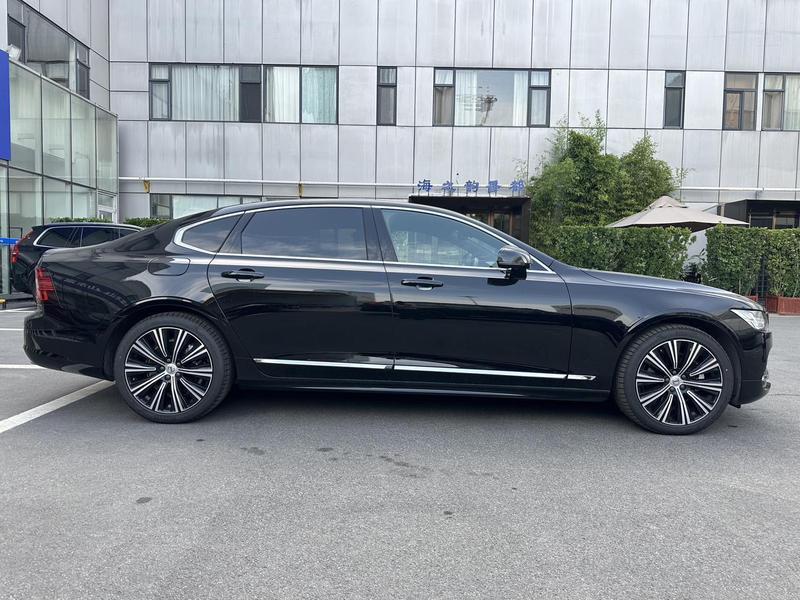 Volvo S90, 2024 — фото 8 из 12