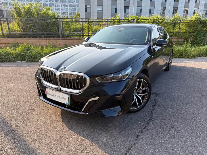 BMW i5, 2025 — фото 9 из 9