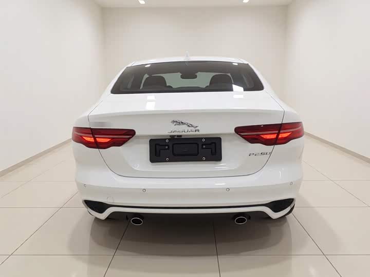 Jaguar XE L, 2022 — фото 6 из 9