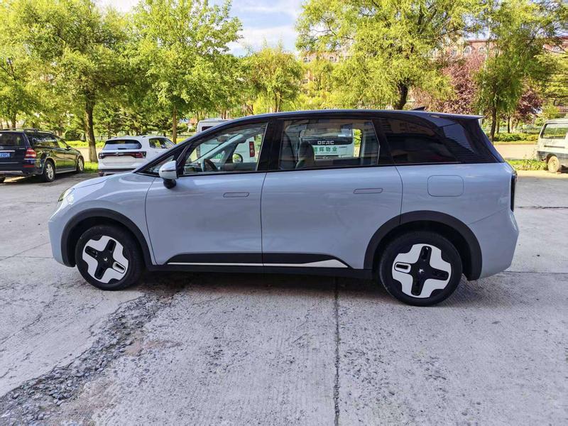 BAIC Arcfox Kaola, 2023 — фото 4 из 12