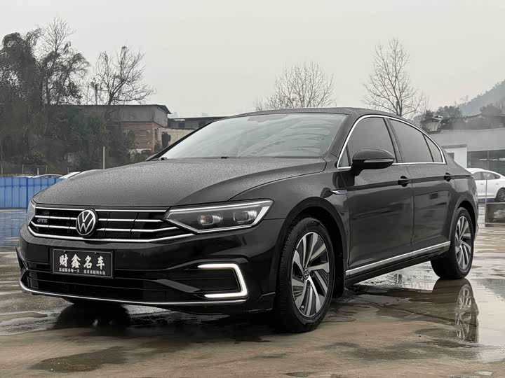 Volkswagen Magotan GTE Hybrid, 2021 — купить в Перми под ключ