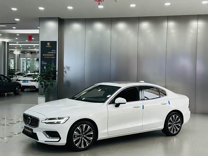Volvo S60, 2023 — купить в Ижевске под ключ