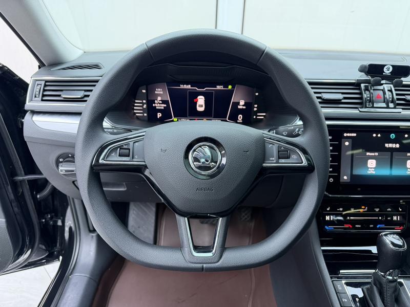 Skoda Superb, 2024 — фото 11 из 12