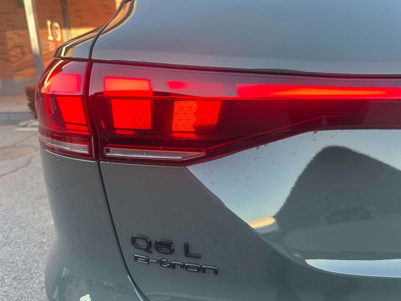 Audi Q6L e-tron, 2025 — фото 6 из 12