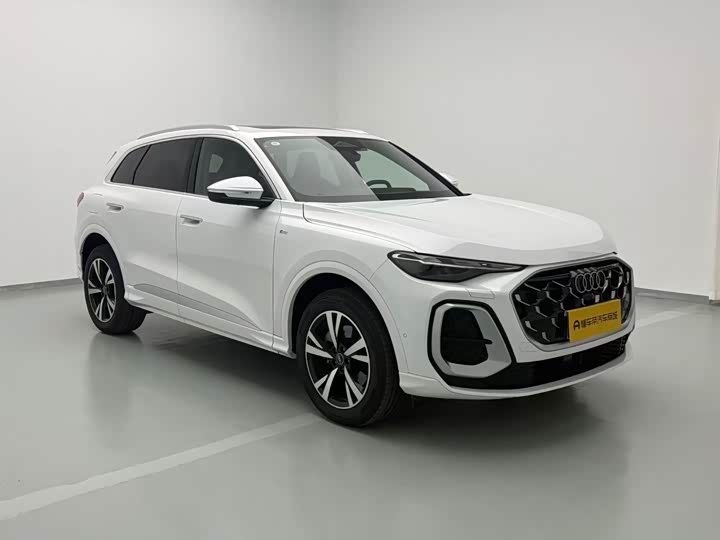 Audi Q5L, 2025 — фото 7 из 9
