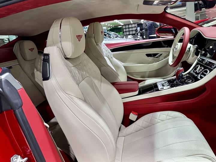 Bentley Continental GT, 2023 — фото 6 из 9