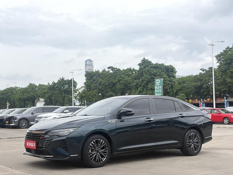 Dongfeng Aeolus Yixuan Max, 2022 — купить в Москве под ключ