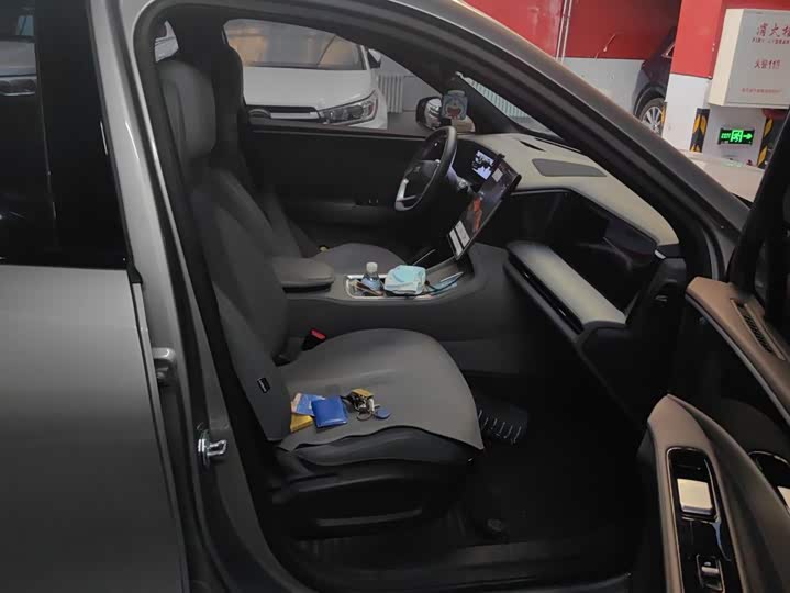 Geely Galaxy L7, 2025 — фото 8 из 9