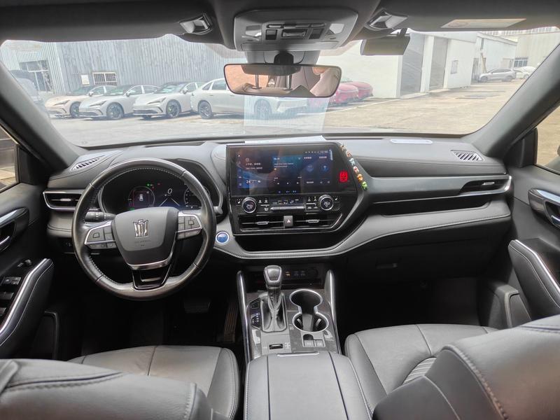 Toyota Crown Kluger, 2022 — фото 5 из 9