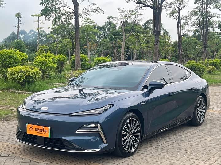 Geely Galaxy Starshine 8 EM-i, 2025 — купить в Уфе под ключ