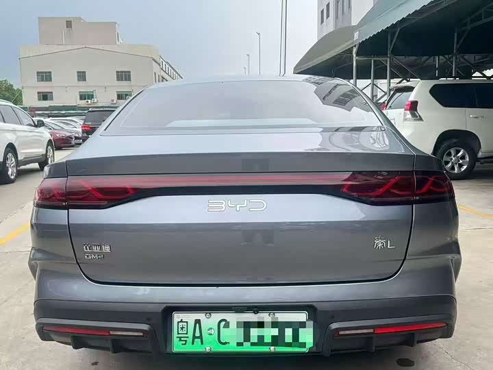 BYD Qin L, 2024 — фото 8 из 9