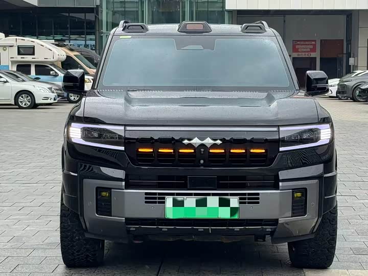 BYD FangChengBao Leopard 8, 2024 — фото 2 из 9