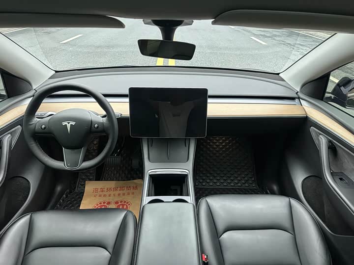 Tesla Model Y, 2022 — фото 7 из 9