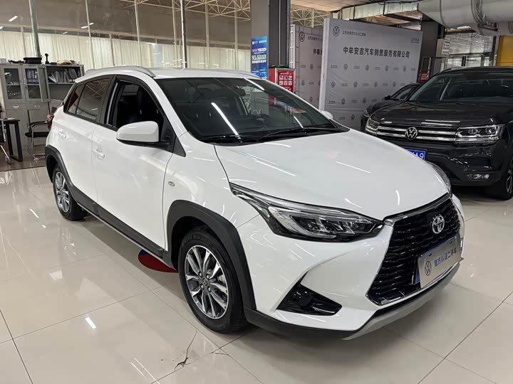 Toyota Yaris L Hatchback, 2022 — фото 3 из 9